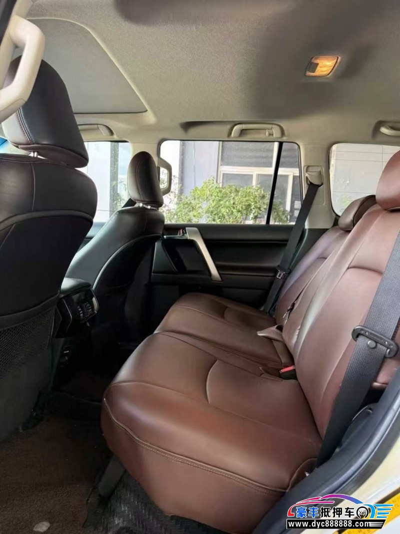 16年丰田普拉多（霸道）轿车抵押车出售