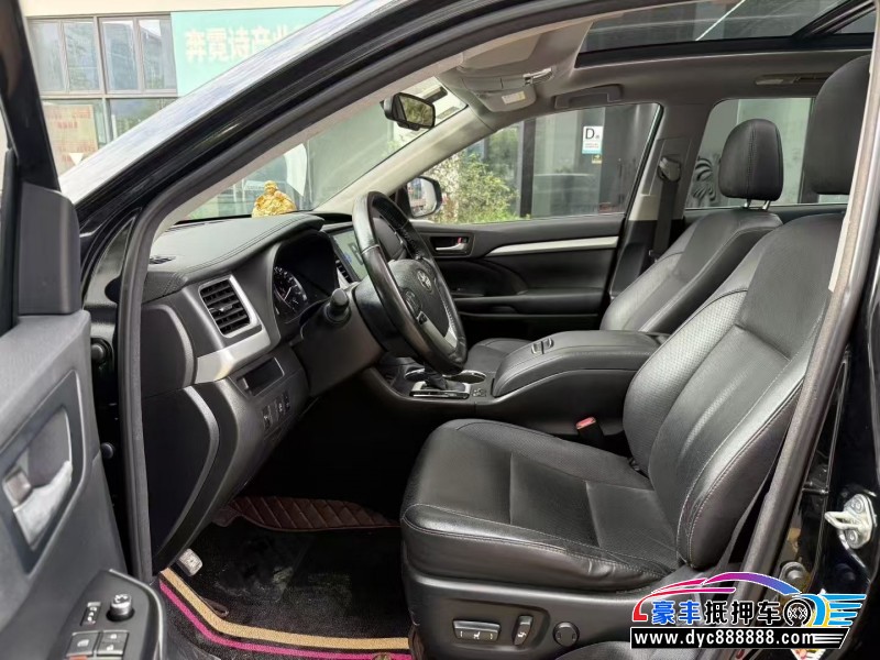 17年丰田汉兰达轿车抵押车出售