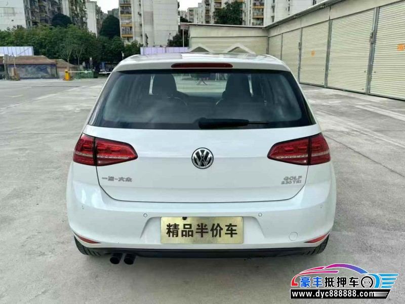 16年大众高尔夫轿车抵押车出售