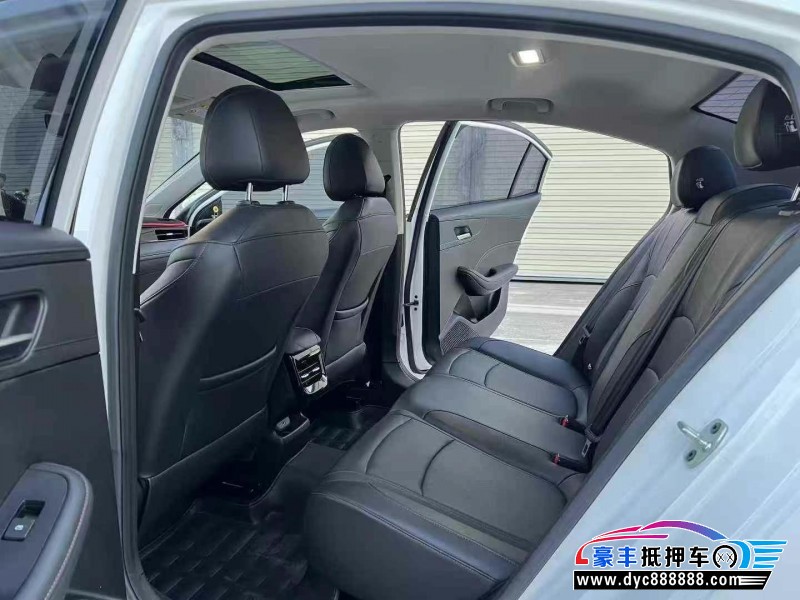 23年荣威i5轿车抵押车出售