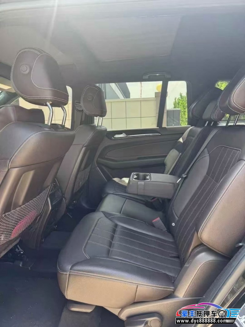 17年奔驰GLS轿车抵押车出售