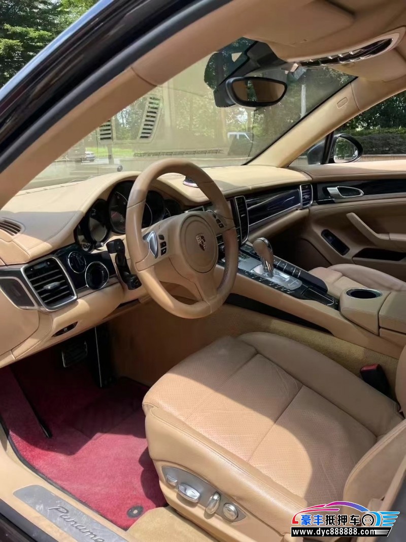 12年保时捷帕纳梅拉轿车抵押车出售