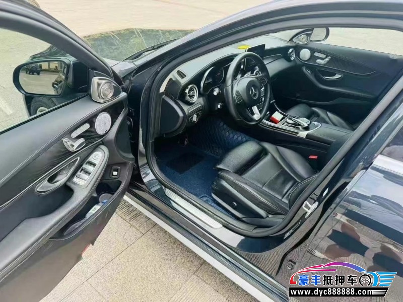 18年奔驰C轿车抵押车出售