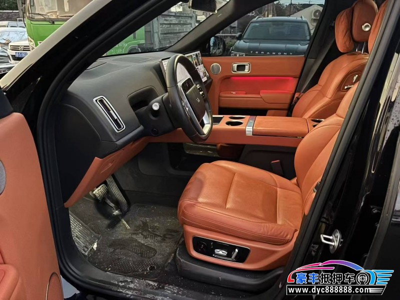 23年理想L8轿车抵押车出售