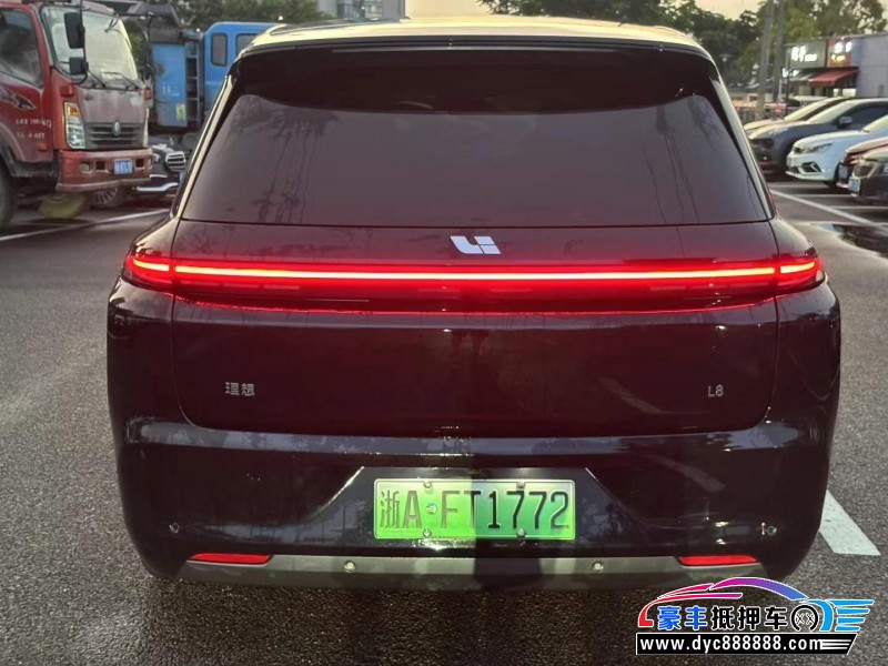 23年理想L8轿车抵押车出售