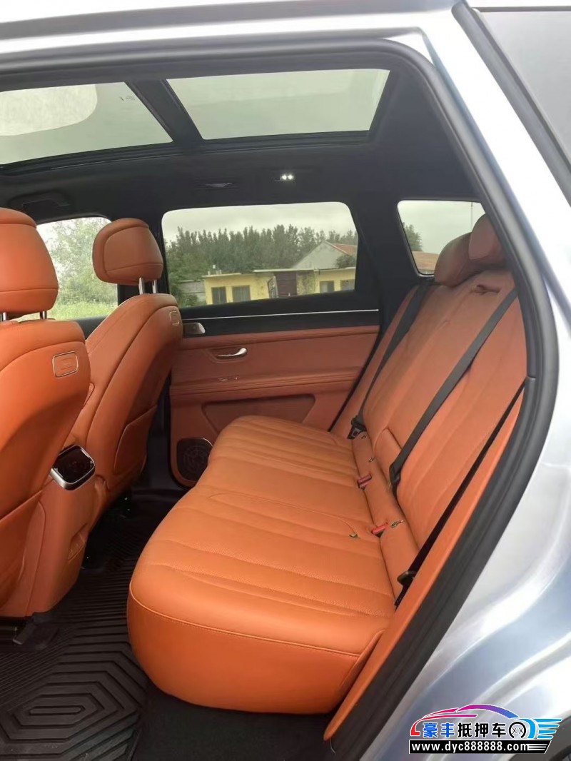 25年华为问界轿车抵押车出售