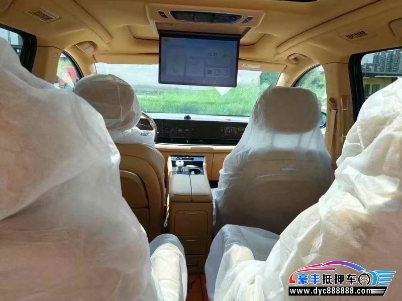 24年岚图梦想家轿车抵押车出售