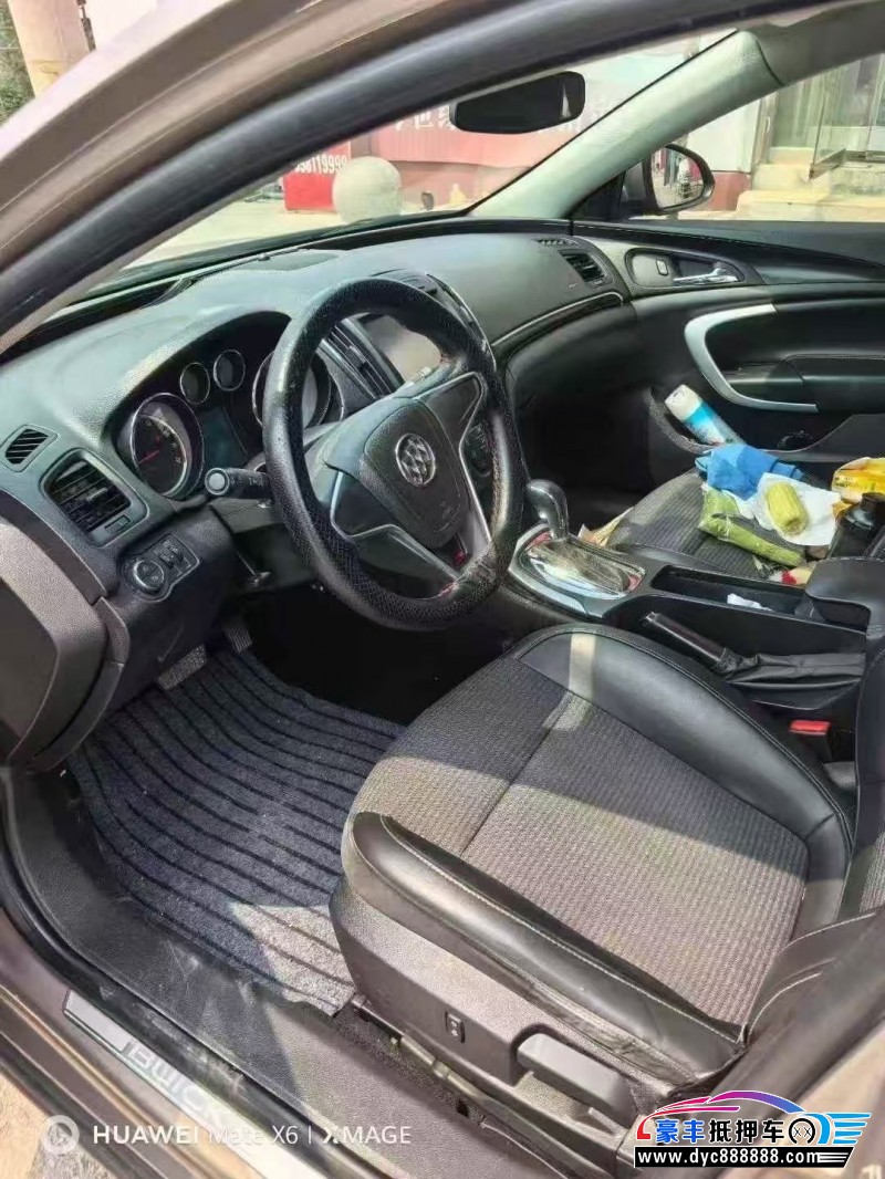 16年别克君威轿车抵押车出售