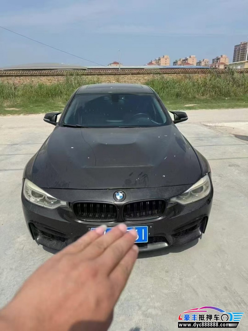 12年宝马3系轿车抵押车出售