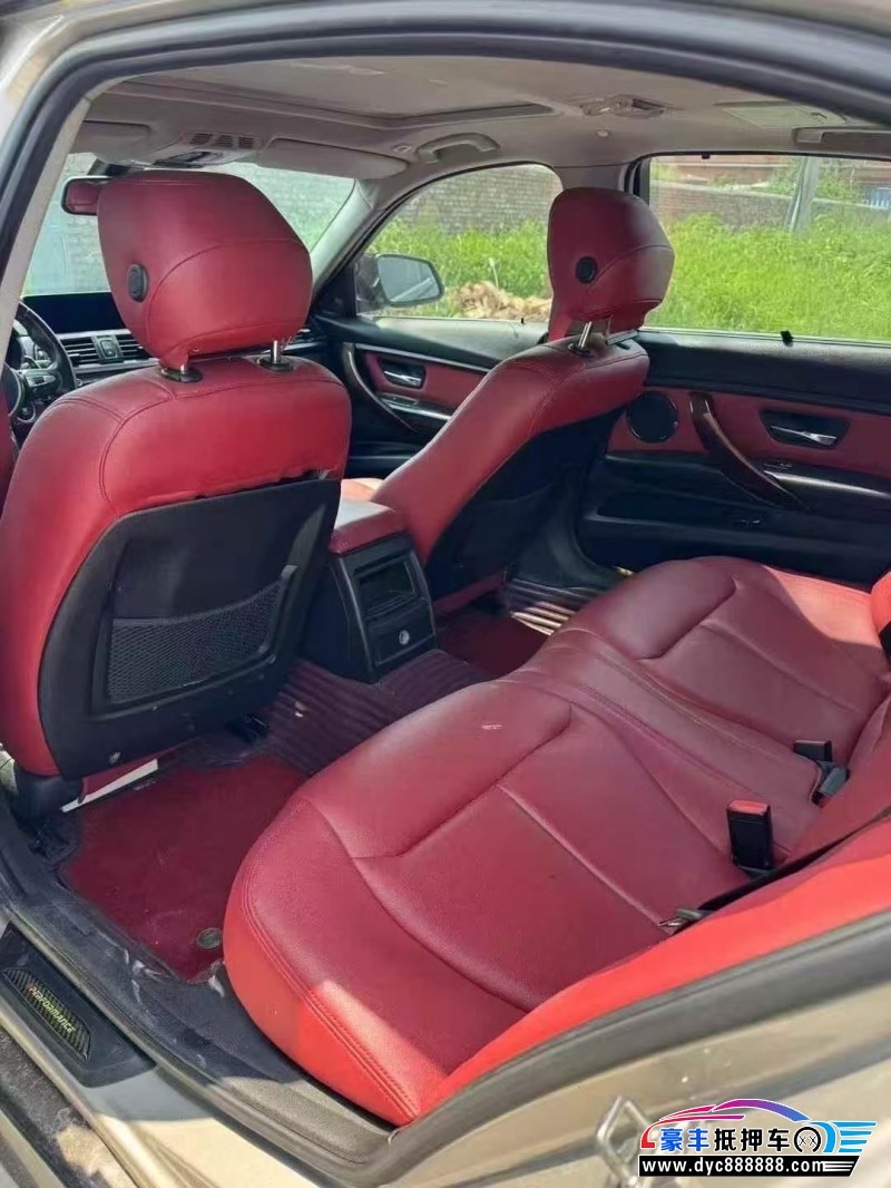 12年宝马3系轿车抵押车出售