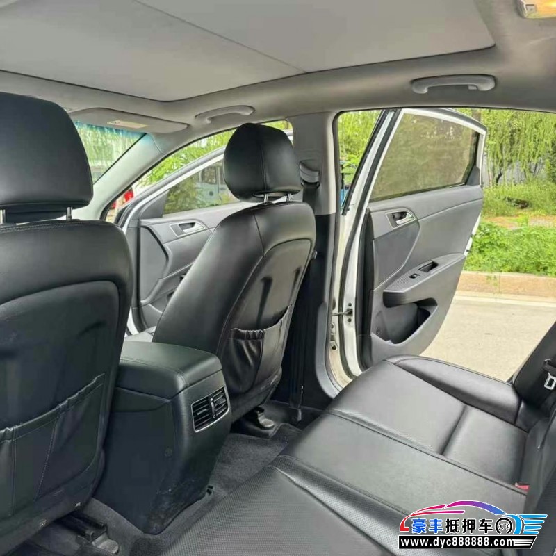 16年现代名图轿车抵押车出售