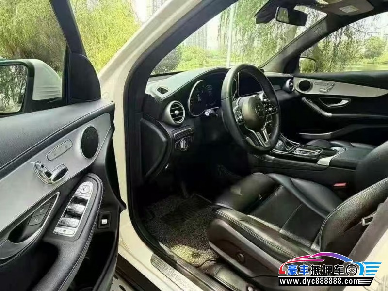 21年奔驰GLC轿车抵押车出售