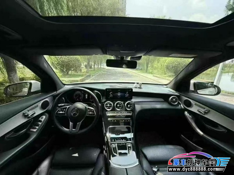 21年奔驰GLC轿车抵押车出售