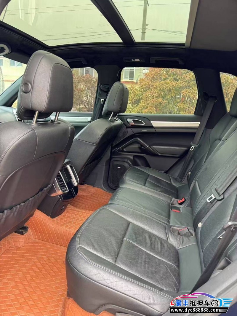 13年保时捷卡宴轿车抵押车出售