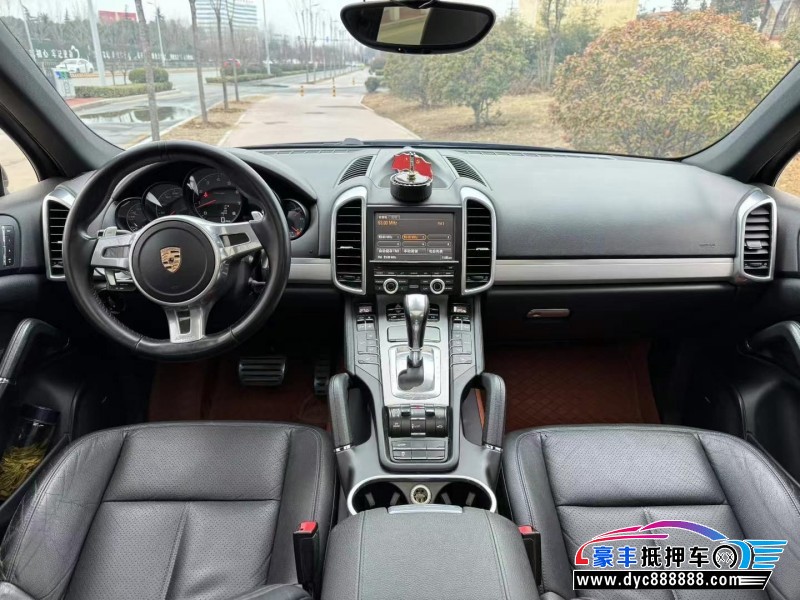 13年保时捷卡宴轿车抵押车出售