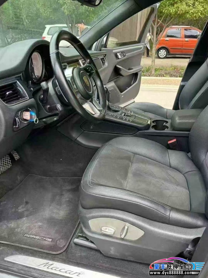 16年保时捷Macan迈凯轿车抵押车出售