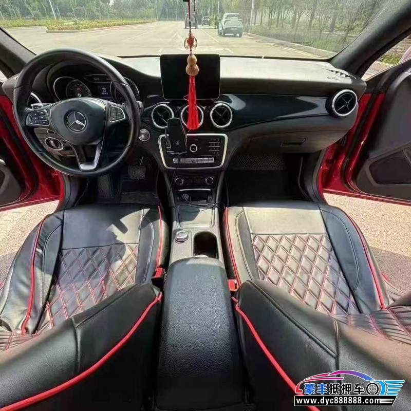 18年奔驰CLA轿车抵押车出售