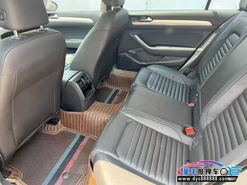 19年大众迈腾轿车抵押车出售