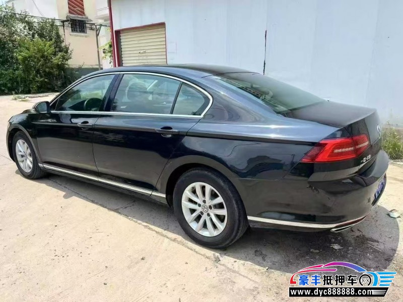 19年大众迈腾轿车抵押车出售