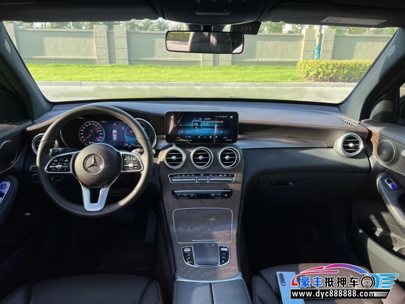 22年奔驰GLC轿车抵押车出售