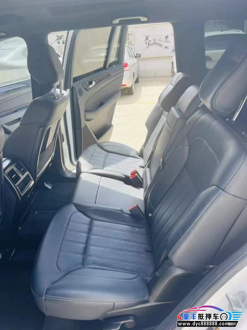 19年奔驰GLS轿车抵押车出售