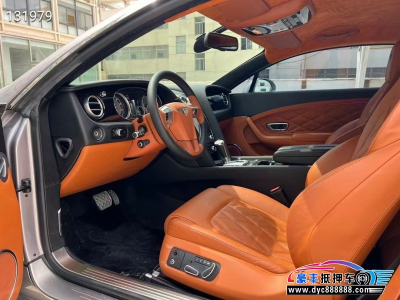 12年宾利欧陆轿车抵押车出售