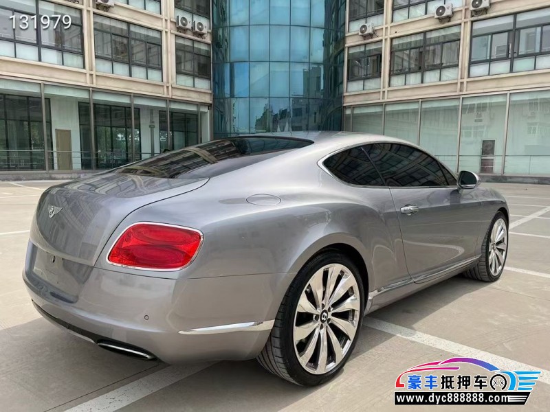 12年宾利欧陆轿车抵押车出售