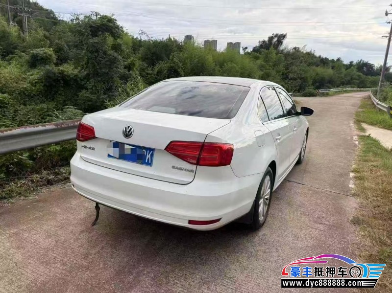 16年大众速腾轿车抵押车出售