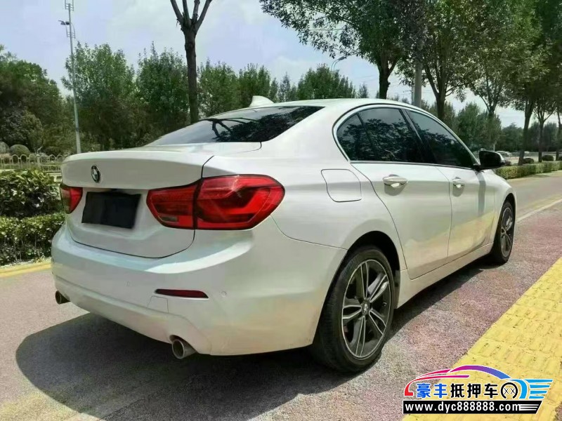 20年宝马1系轿车抵押车出售