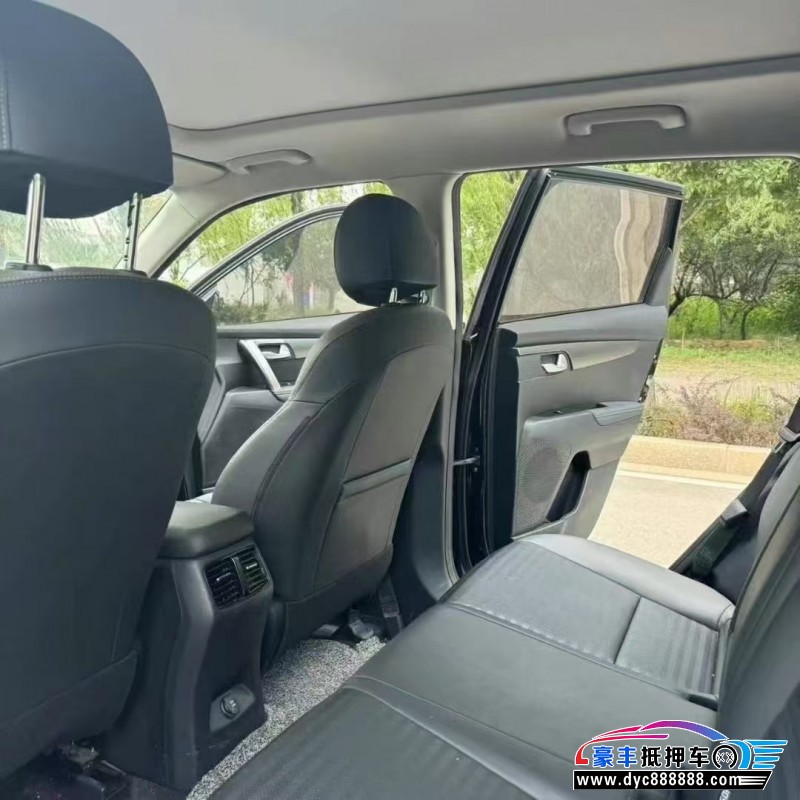 21年起亚智跑轿车抵押车出售