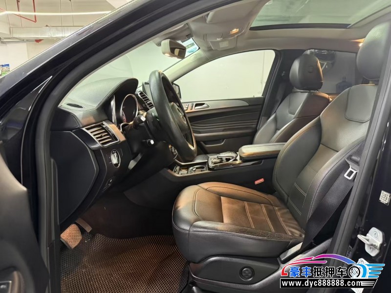 16年奔驰GLE轿车抵押车出售