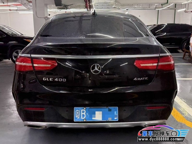 16年奔驰GLE轿车抵押车出售