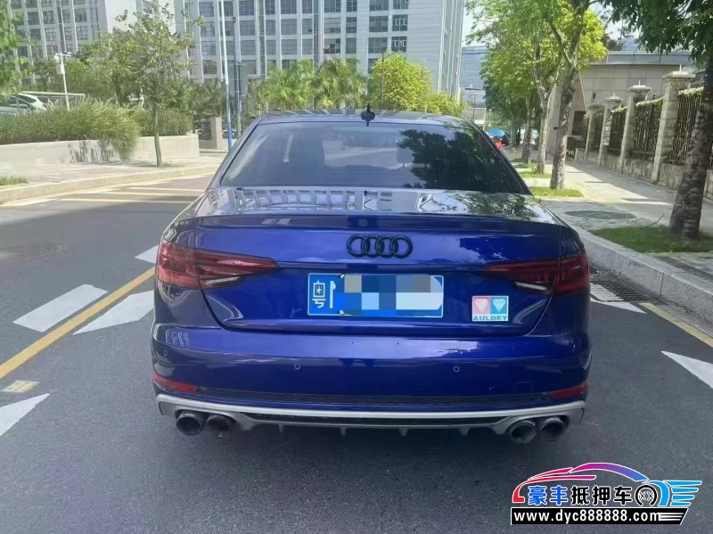 18年奥迪A4L轿车抵押车出售