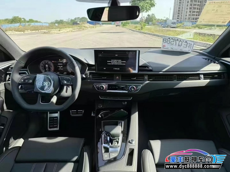 25年奥迪A4L轿车抵押车出售