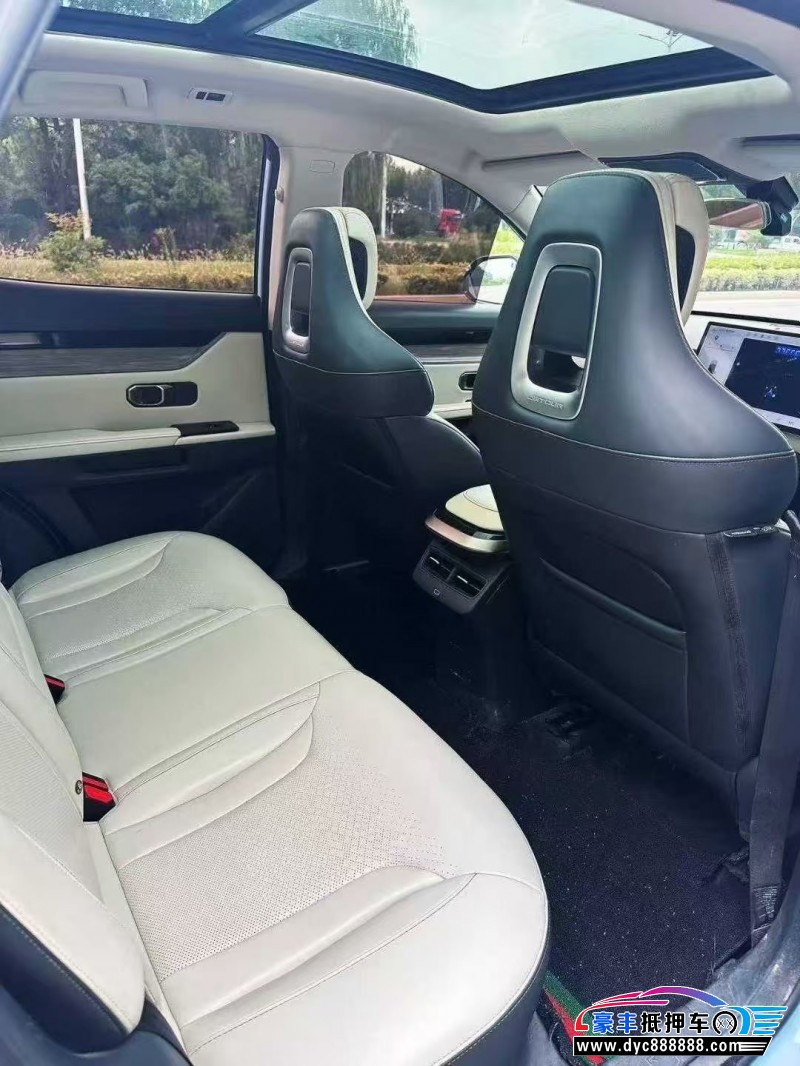 23年捷途大圣轿车抵押车出售