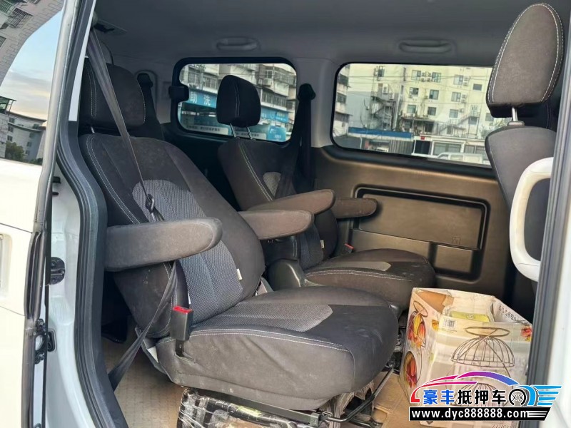 16年江淮瑞风M3轿车抵押车出售