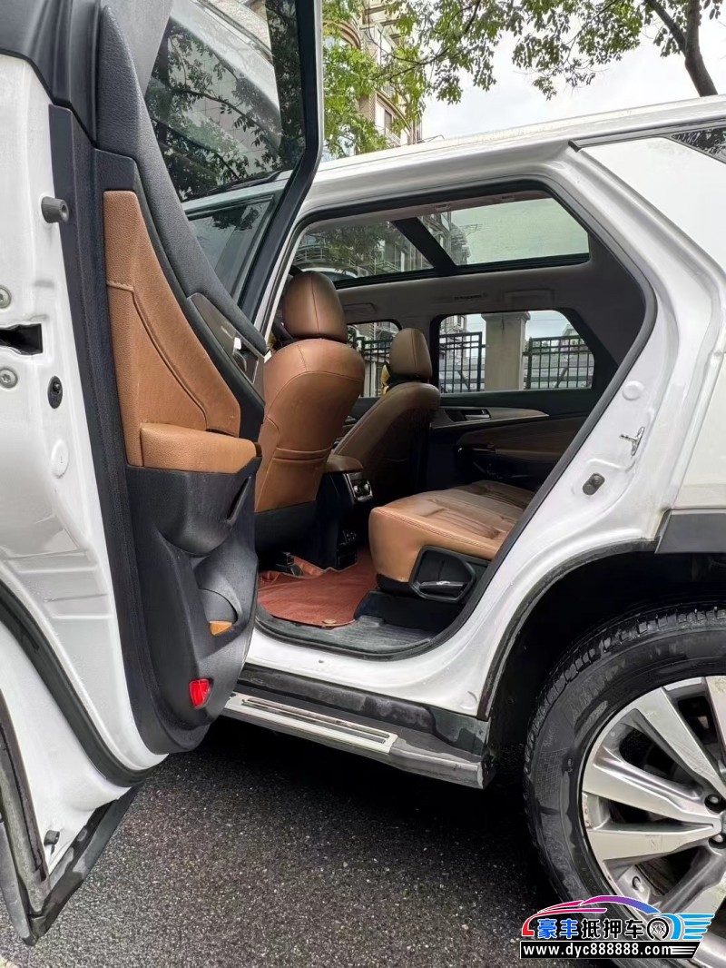 18年长安长安CS95轿车抵押车出售