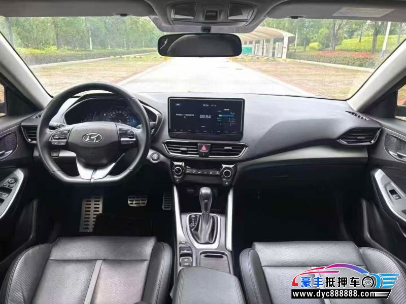 20年现代菲斯塔轿车抵押车出售