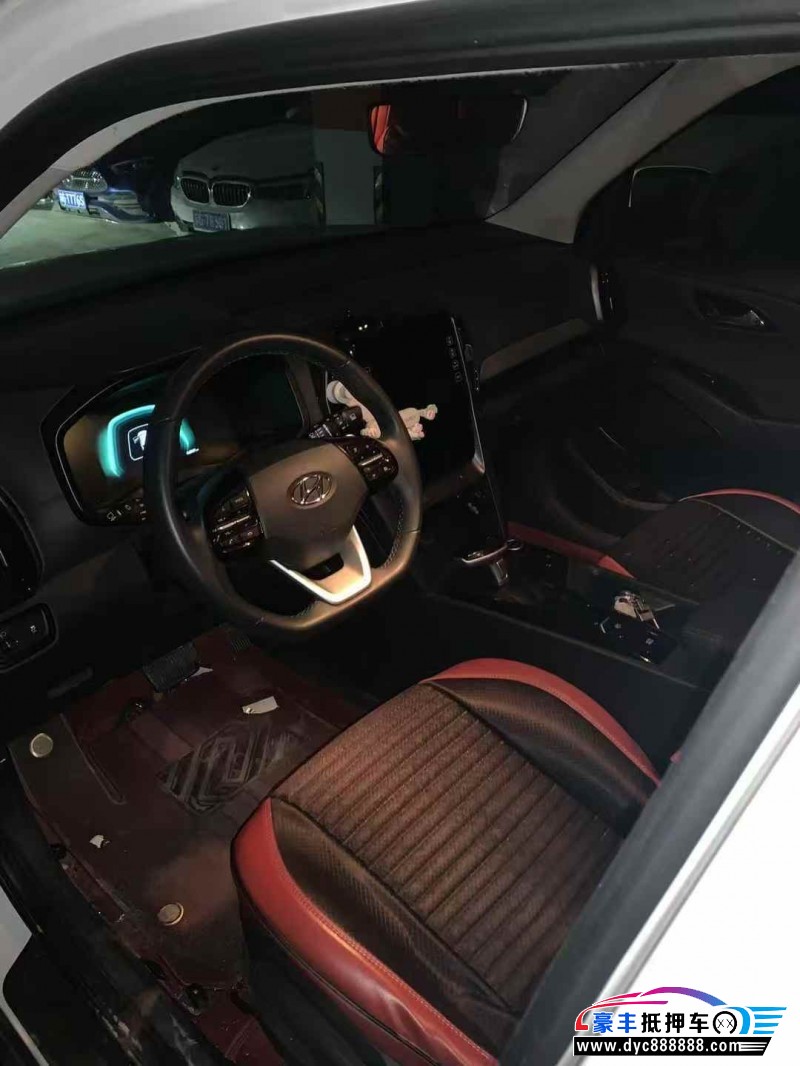 23年现代ix35轿车抵押车出售