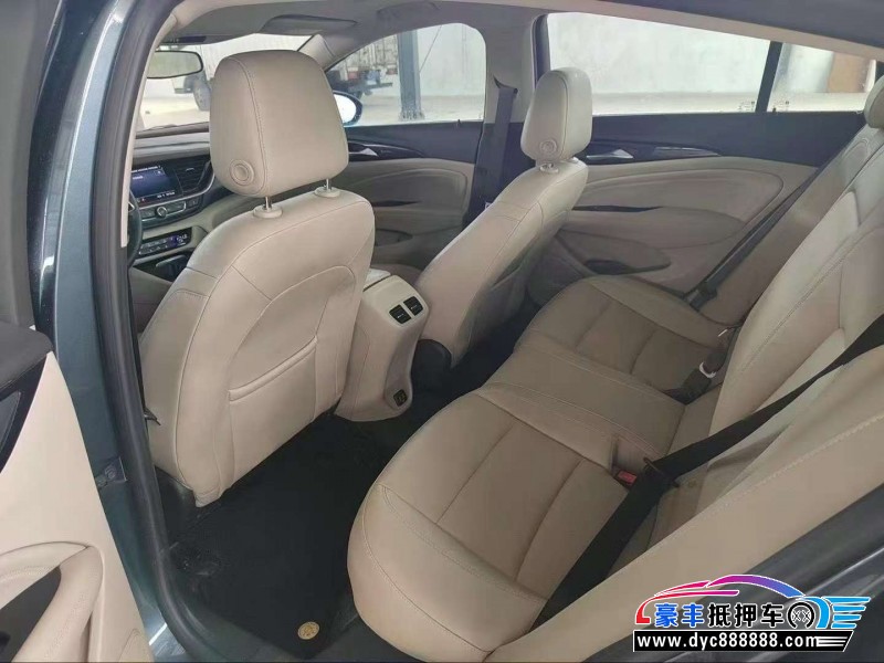 21年别克君威轿车抵押车出售