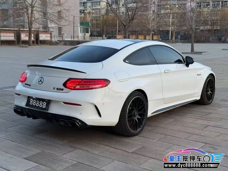 21年奔驰C轿车抵押车出售