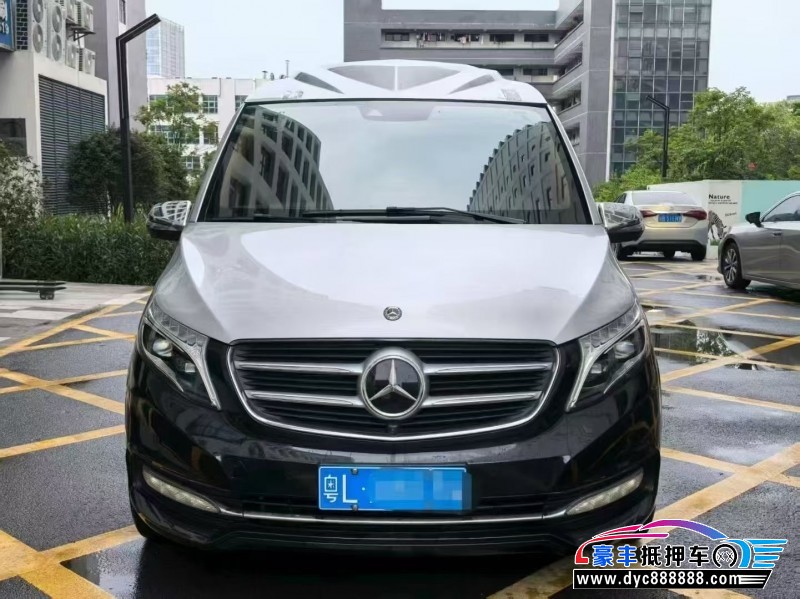 18年奔驰V轿车抵押车出售