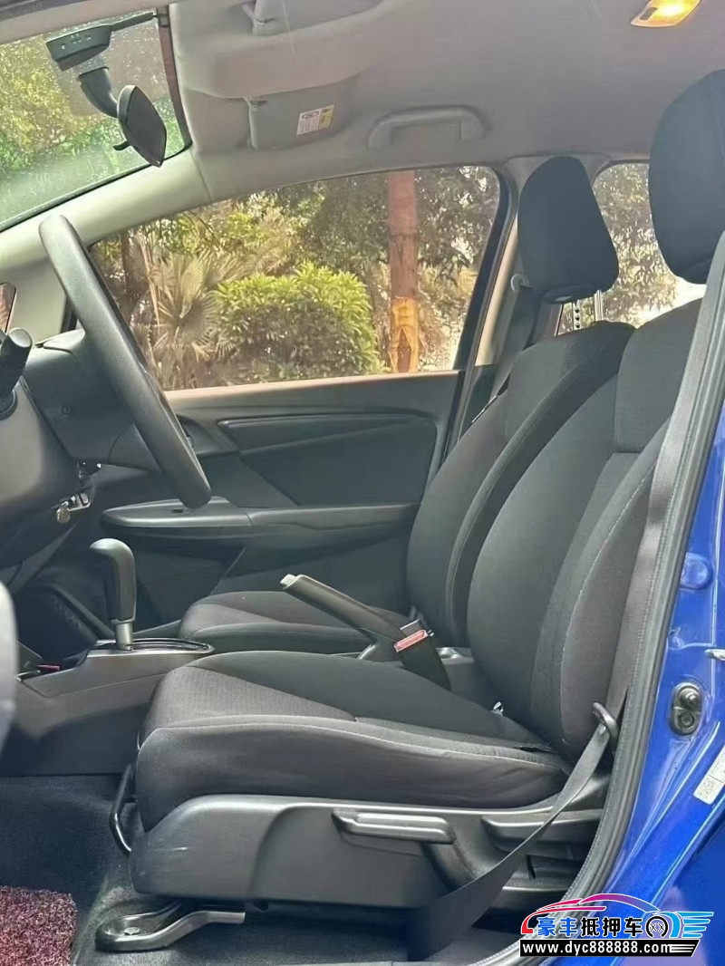 19年本田飞度轿车抵押车出售