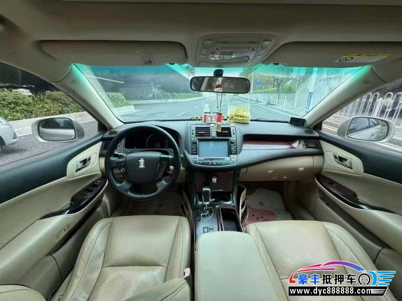 11年丰田皇冠轿车抵押车出售