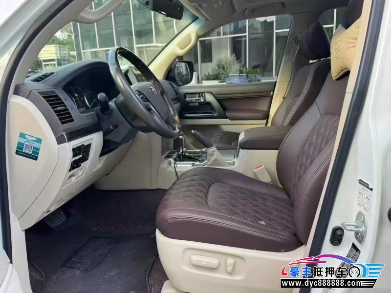 19年丰田兰德酷路泽（陆巡）轿车抵押车出售