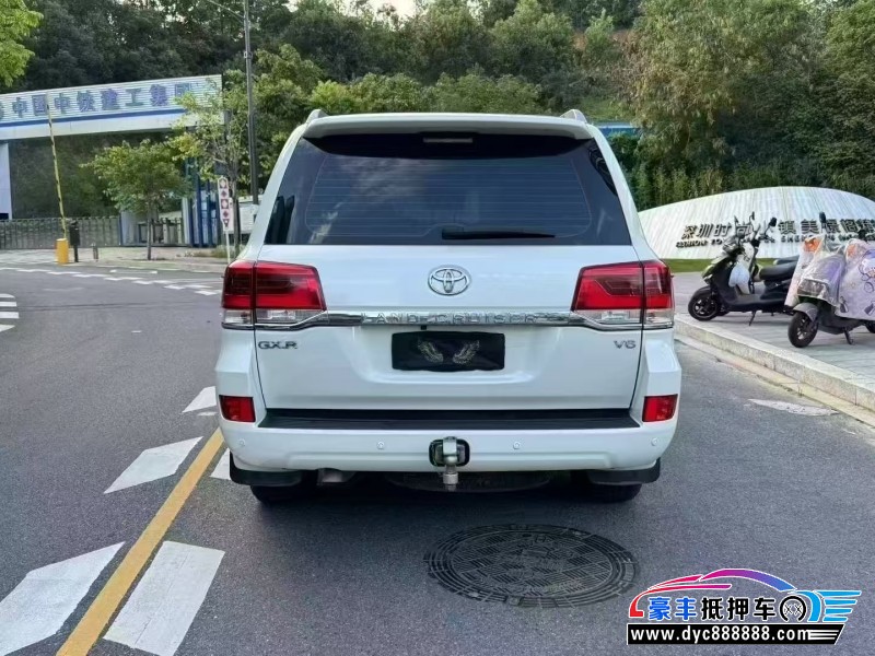 19年丰田兰德酷路泽（陆巡）轿车抵押车出售