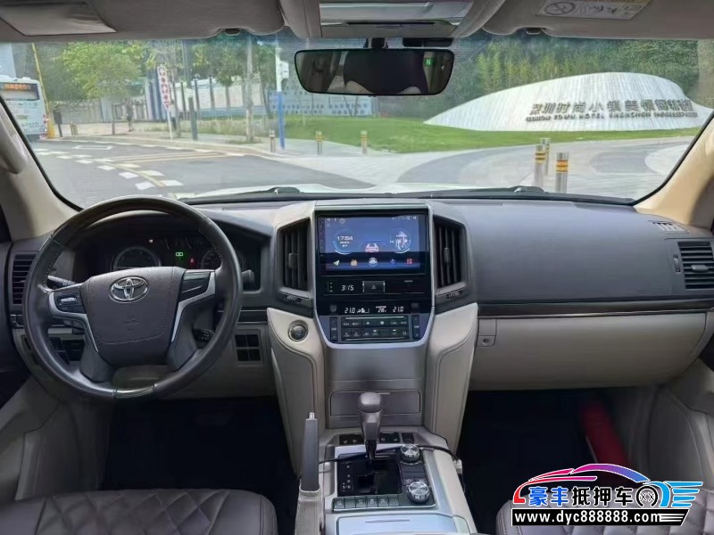 19年丰田兰德酷路泽（陆巡）轿车抵押车出售