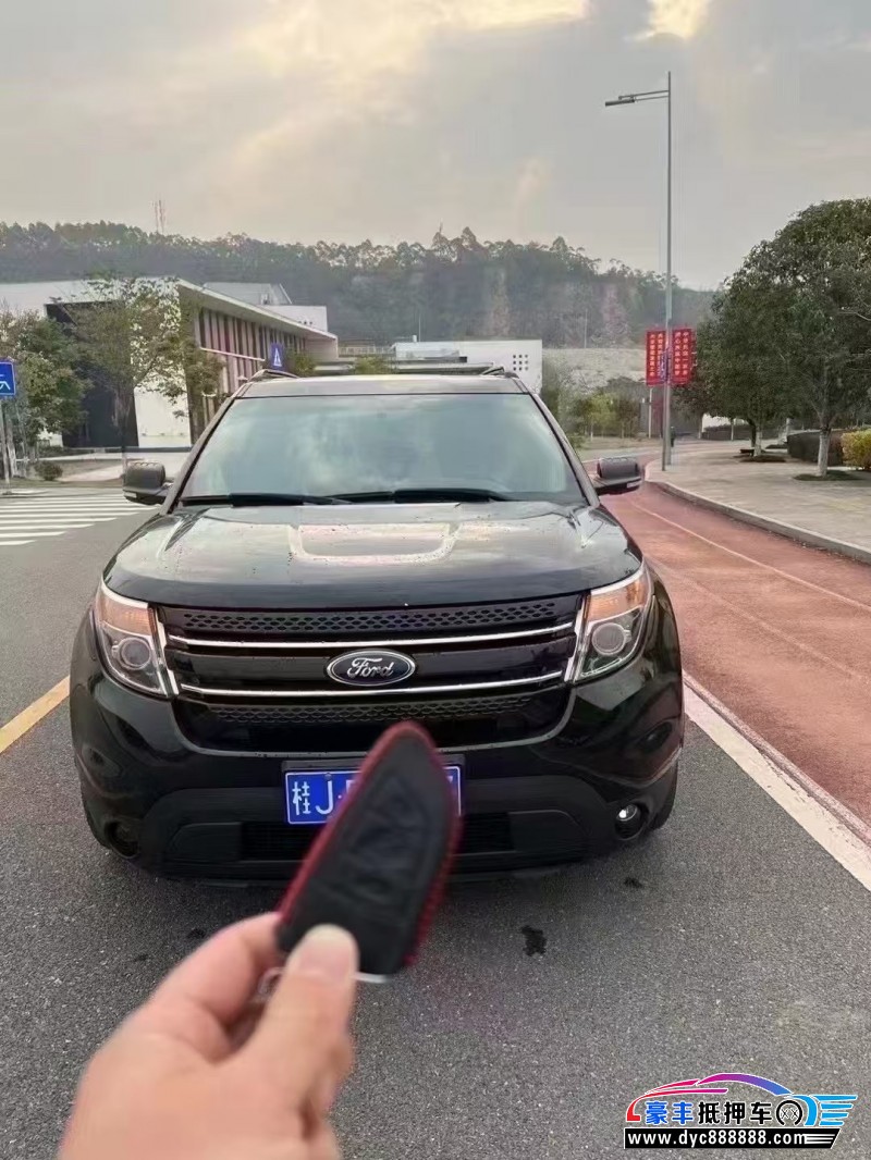 抵押车出售14年福特探险者轿车