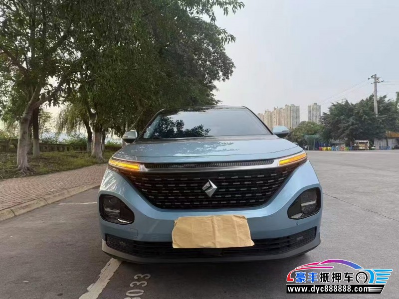 20年宝骏宝骏RM5轿车抵押车出售