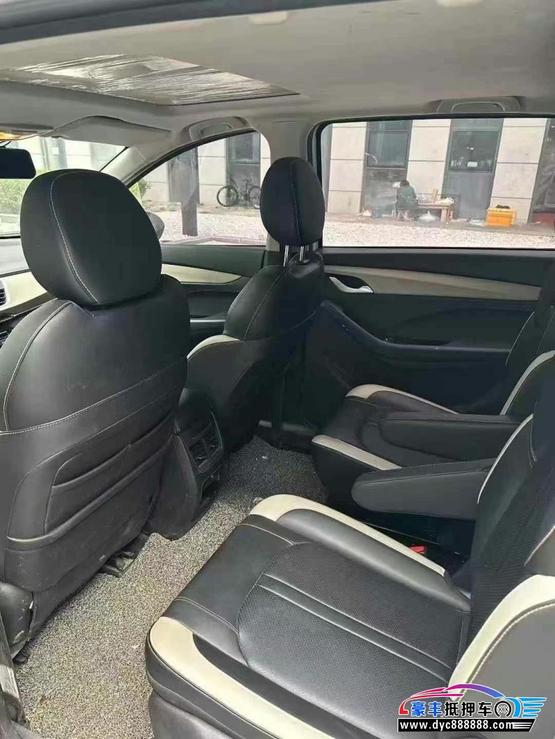 20年宝骏宝骏360轿车抵押车出售